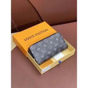 LOUIS VUITTON ルイヴィトン 2024FW 相性抜群のコンビ 長財布 商品画像 1