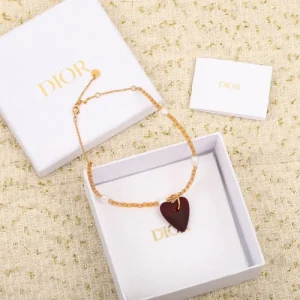 春先や夏にぴったりの新作 2026 ネックレス DIOR ディオール 商品画像 1