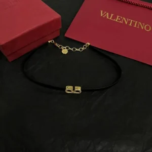 VALENTINO ヴァレンティノ 話題人気商品 2026 ネックレス 商品画像 1