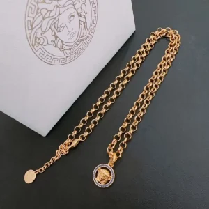 今夏も絶対に流行る 2026 ネックレス VERSACE ヴェルサーチェ 商品画像 1
