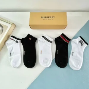 2026 靴下 BURBERRY バーバリー 定番人気薄手柔らか 商品画像 1