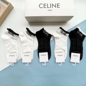 2026 靴下 CELINE セリーヌ 季節の変わり目に活躍する 商品画像 1