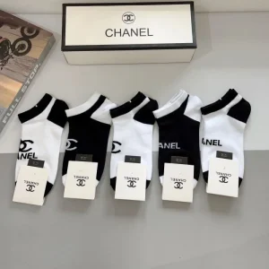2026 靴下 CHANEL シャネル 1点限り!VIP顧客セール 商品画像 1
