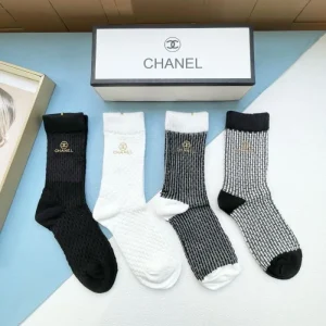 2026 靴下 CHANEL シャネル お洒落さんの愛用率が高い 商品画像 1