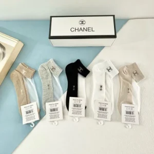2026 靴下 CHANEL シャネル 春夏のコレクションで新作 商品画像 1