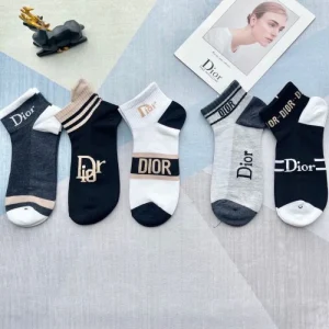 2026 靴下 DIOR ディオール 今年の最旬トレンドになる 商品画像 1