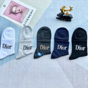 2026 靴下 DIOR ディオール 最新シーズンがやってきた 商品画像 1