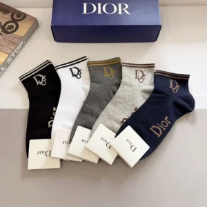 2026 靴下 DIOR ディオール セレブも夢中ブランド新作 商品画像 1
