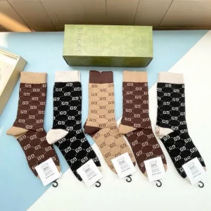 2026 靴下 GUCCI グッチ 人気が続行限定アイテム 商品画像 1