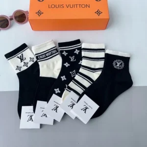 2026 靴下 LOUIS VUITTON ルイヴィトン 今年夏季1番 商品画像 1