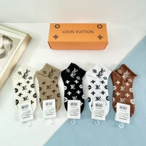 2026 靴下 LOUIS VUITTON ルイヴィトン 着やすい色味 商品画像 1
