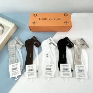 2026 靴下 LOUIS VUITTON ルイヴィトン 支持が急上昇 商品画像 1
