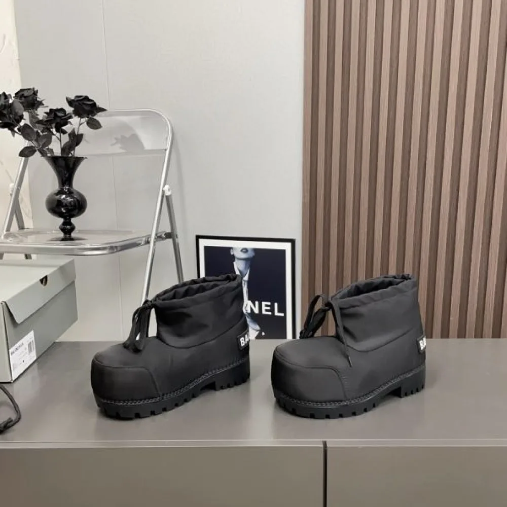 BALENCIAGA バレンシアガ 2024FW レディース用 ブーツ 根強い人気定番商品 商品画像 4