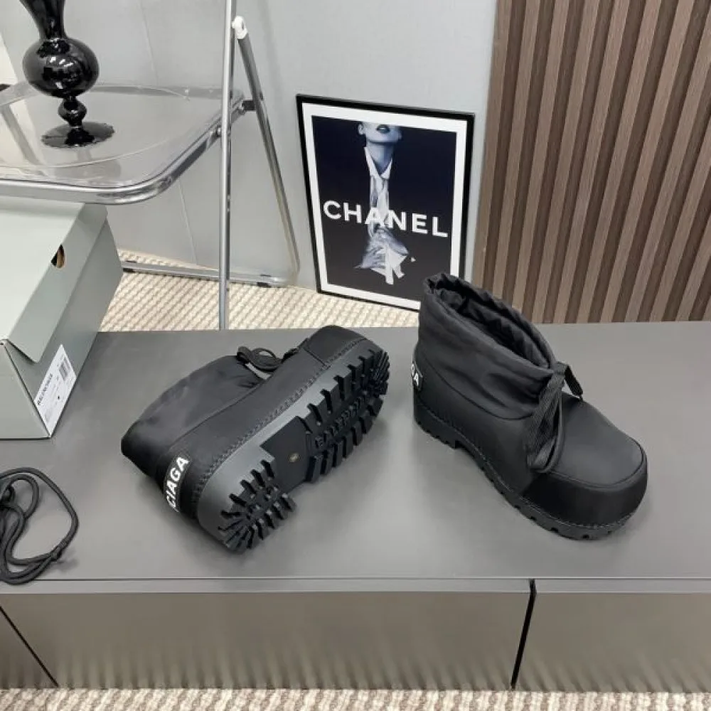 BALENCIAGA バレンシアガ 2024FW レディース用 ブーツ 根強い人気定番商品 商品画像 9