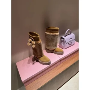 CELINE セリーヌ 2024FW レディース用 ブーツ 今注目度が上がって 商品画像 1