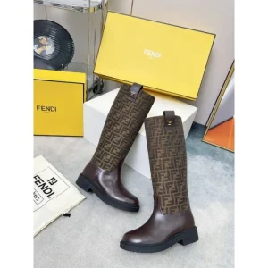 FENDI フェンデイ 2024FW レディース用 ブーツ 今秋最新人気セール 商品画像 1