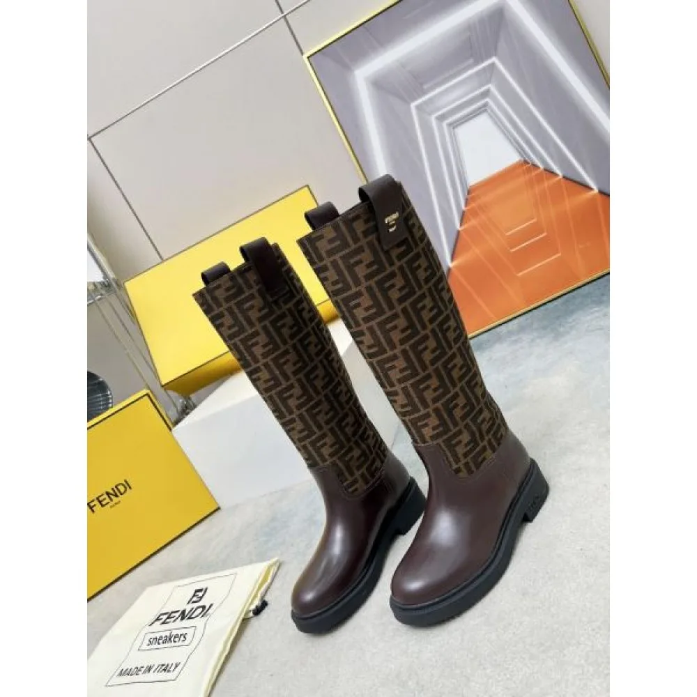 FENDI フェンデイ 2024FW レディース用 ブーツ 今秋最新人気セール 商品画像 2