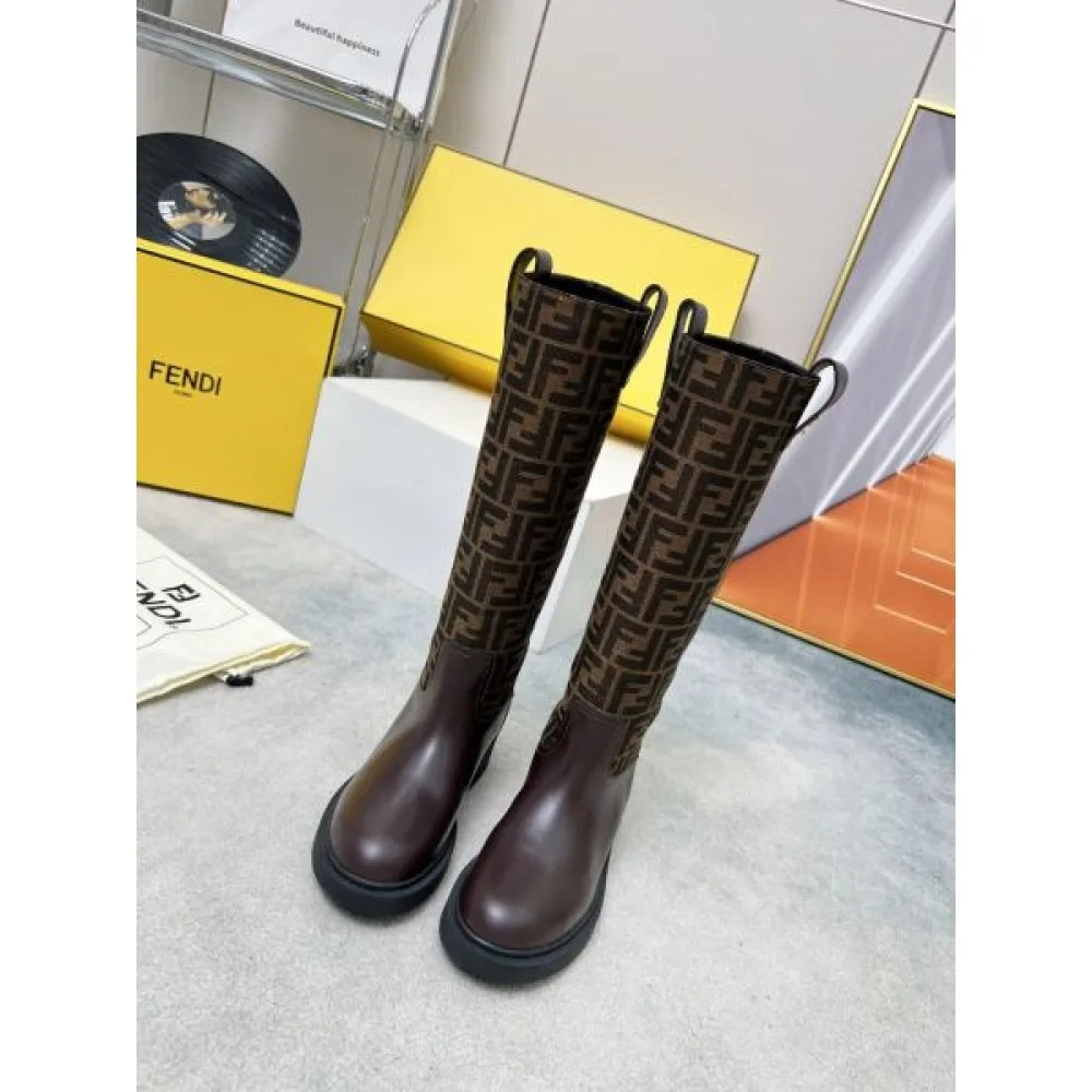FENDI フェンデイ 2024FW レディース用 ブーツ 今秋最新人気セール 商品画像 3