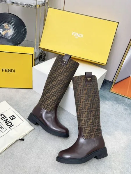 FENDI フェンデイ 2024FW レディース用 ブーツ 今秋最新人気セール 商品画像 10