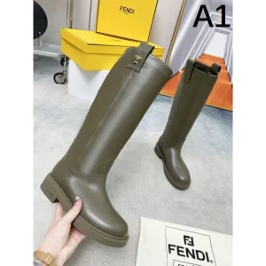 FENDI フェンデイ 2024FW レディース用 ブーツ 大切な方へのギフト 商品画像 1