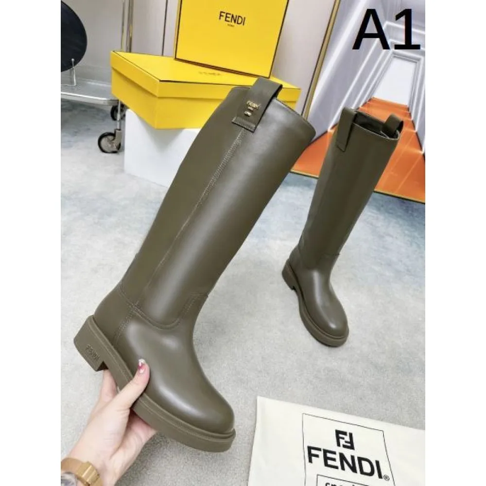 FENDI フェンデイ 2024FW レディース用 ブーツ 大切な方へのギフト 商品画像 1