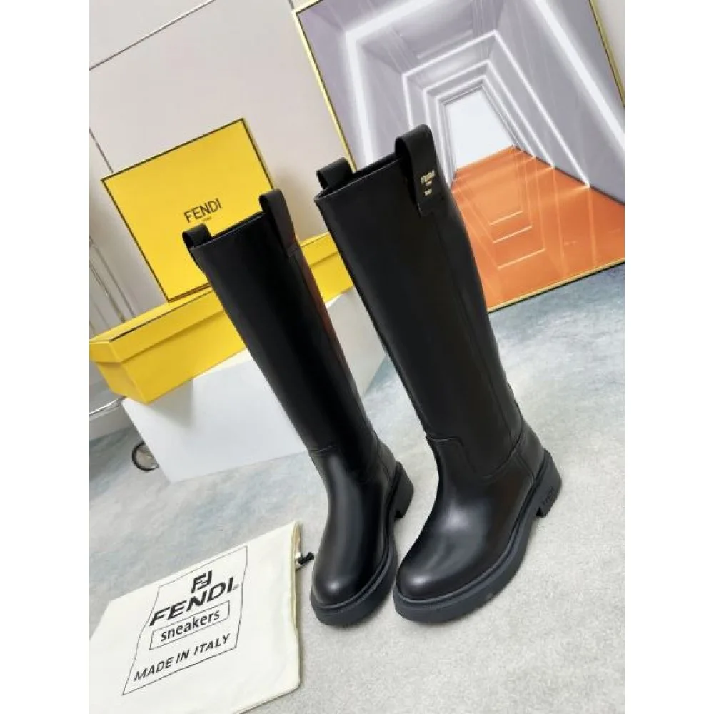 FENDI フェンデイ 2024FW レディース用 ブーツ 大切な方へのギフト 商品画像 4