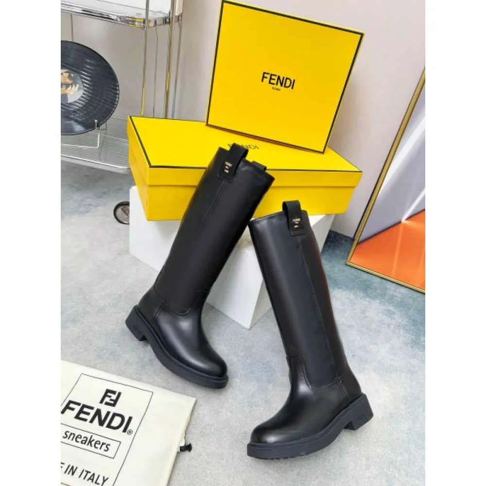 FENDI フェンデイ 2024FW レディース用 ブーツ 大切な方へのギフト 商品画像 5