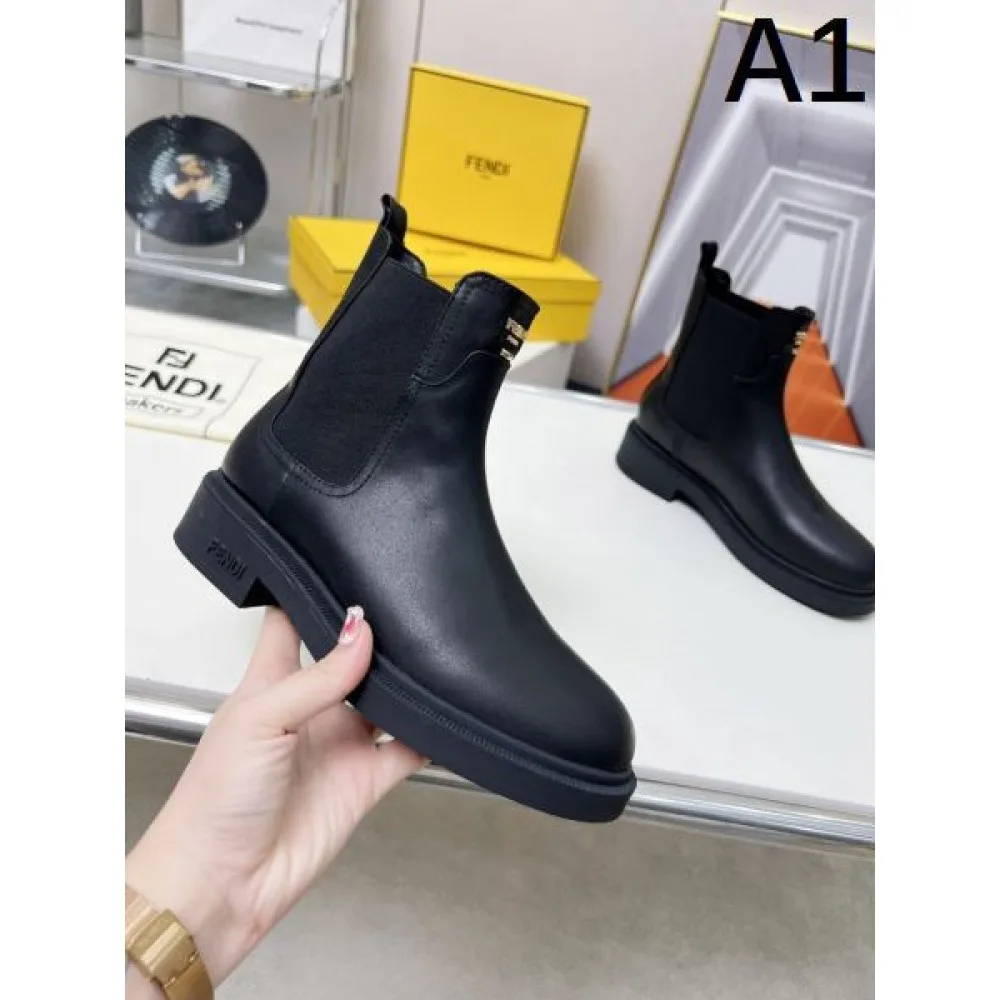 FENDI フェンデイ 2024FW レディース用 ブーツ 見逃せない今秋新作 商品画像 1