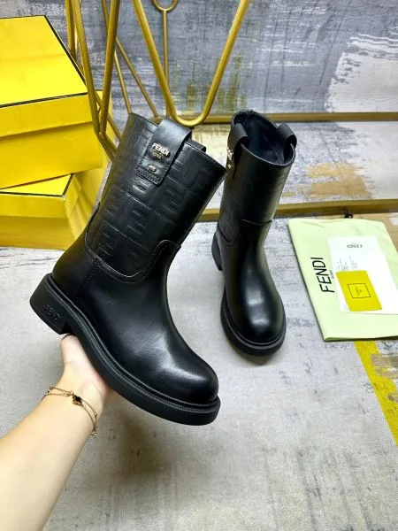 FENDI フェンデイ 2024FW レディース用 ブーツ 【激安】高級品通販 商品画像 7