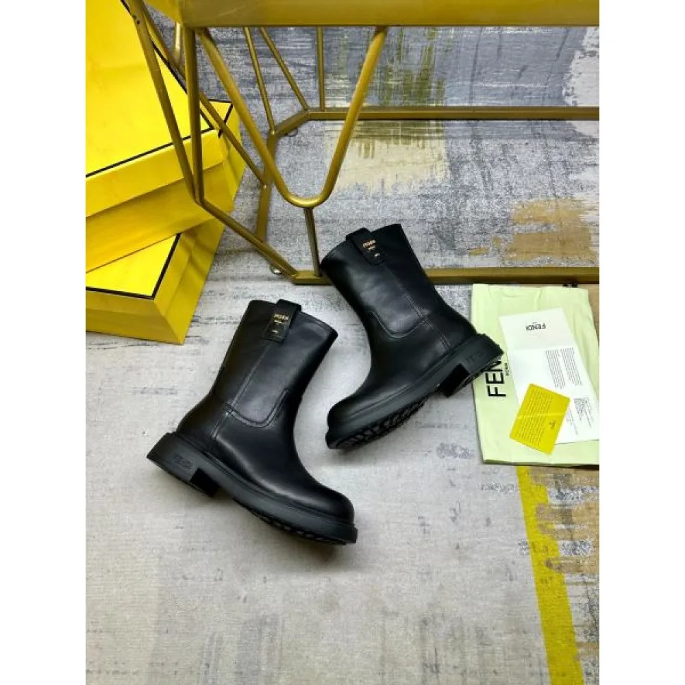 FENDI フェンデイ 2024FW レディース用 ブーツ 絶対欲しい手に入る 商品画像 4