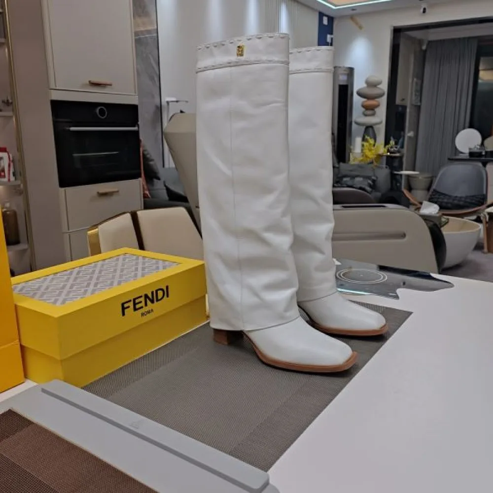 FENDI フェンデイ 2024FW レディース用 ブーツ 秋冬新作続々と登場 商品画像 3
