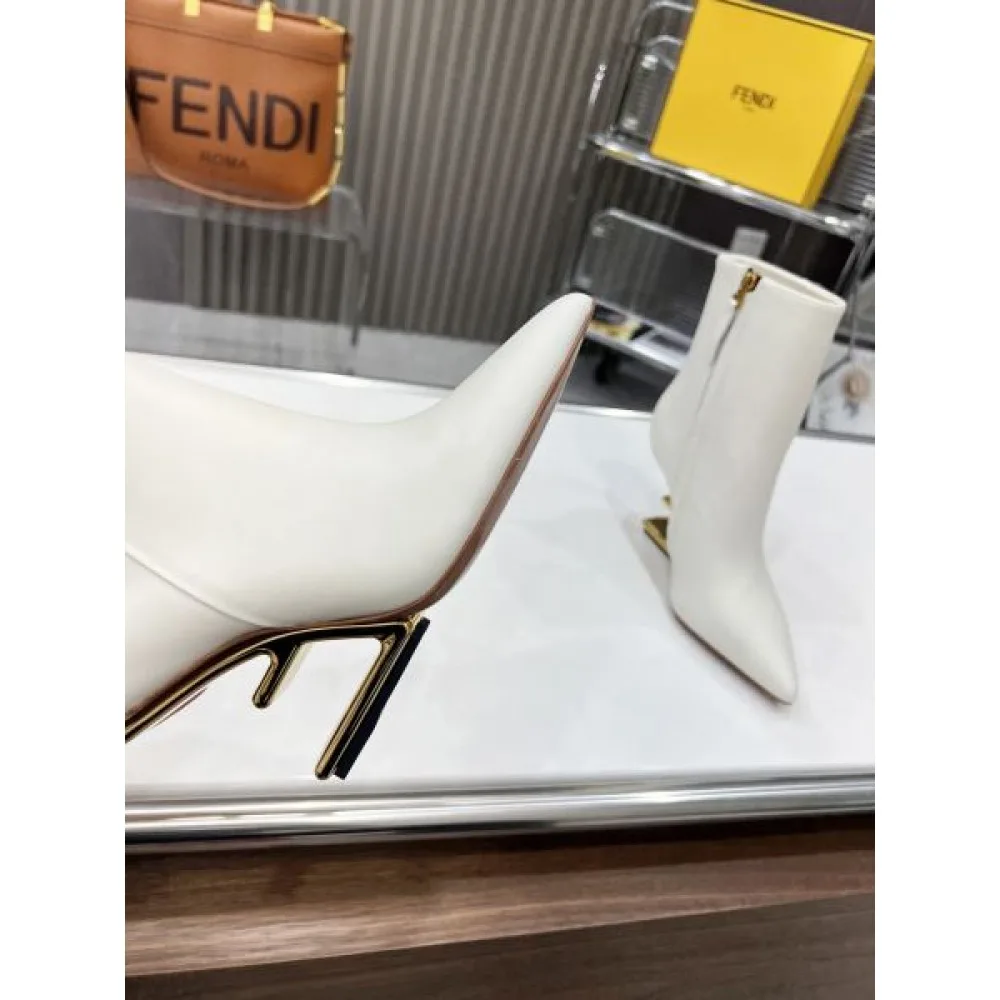 FENDI フェンデイ 2024FW レディース用 ブーツ トレンドの最先端に 商品画像 10