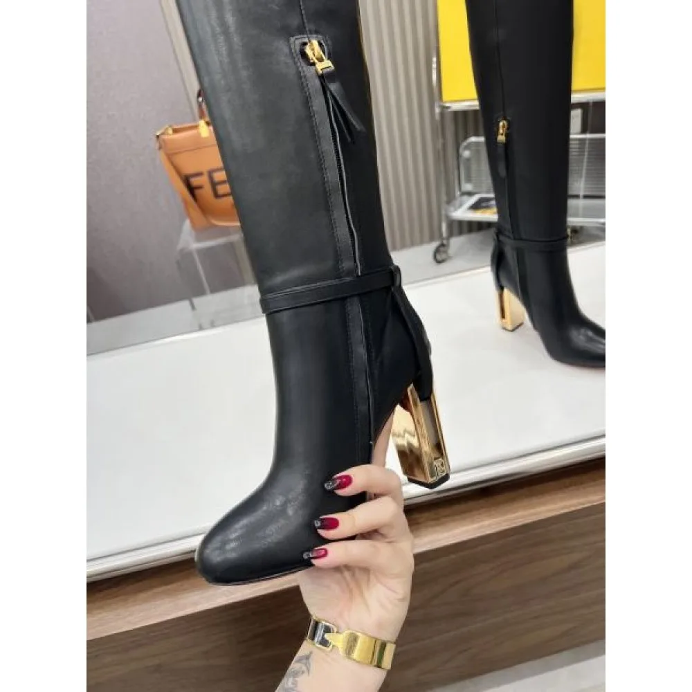 FENDI フェンデイ 2024FW レディース用 ブーツ トレンドスタイル! 商品画像 9