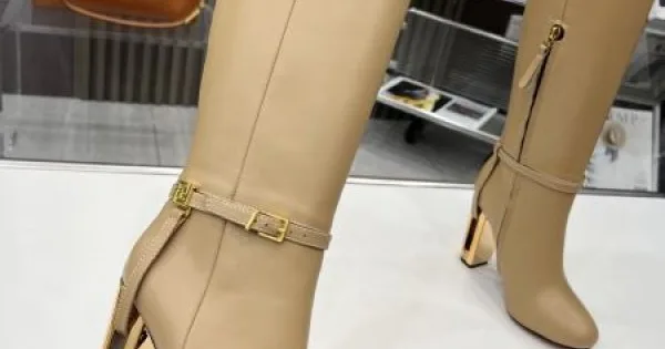 FENDI フェンデイ 2024FW レディース用 ブーツ トレンドスタイル! 商品画像 12