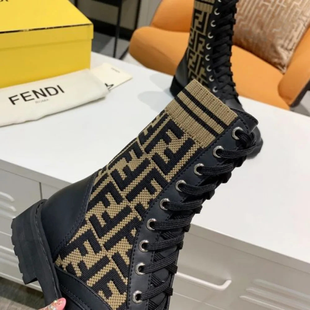 FENDI フェンデイ 2024FW レディース用 ブーツ 今年買い足したい! 商品画像 9