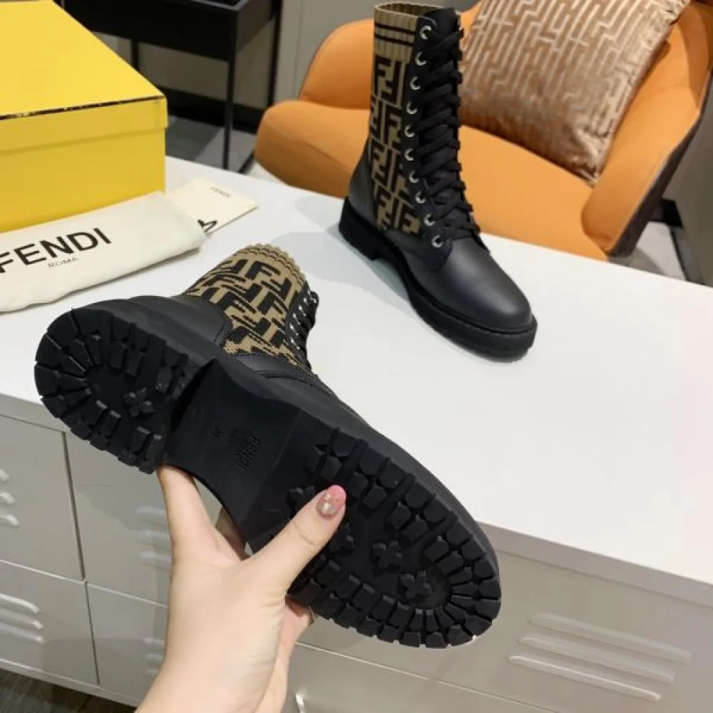 FENDI フェンデイ 2024FW レディース用 ブーツ 今年買い足したい! 商品画像 10