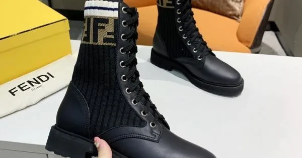 FENDI フェンデイ 2024FW レディース用 ブーツ 今年買い足したい! 商品画像 12