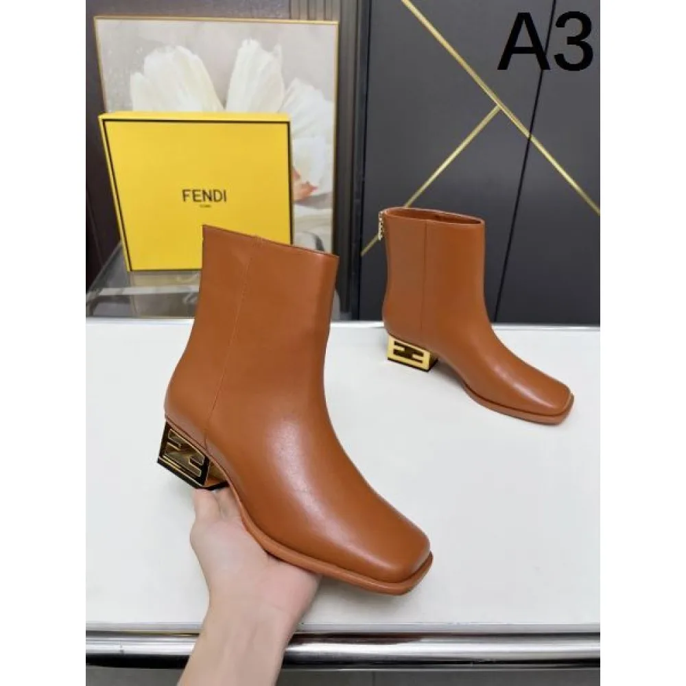 FENDI フェンデイ 2024FW レディース用 ブーツ 今年の冬はこれで決まり 商品画像 3