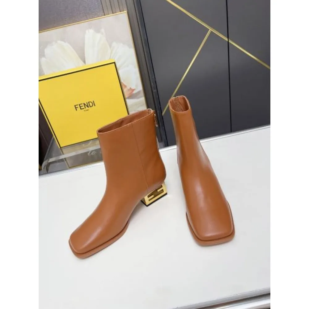 FENDI フェンデイ 2024FW レディース用 ブーツ 今年の冬はこれで決まり 商品画像 5