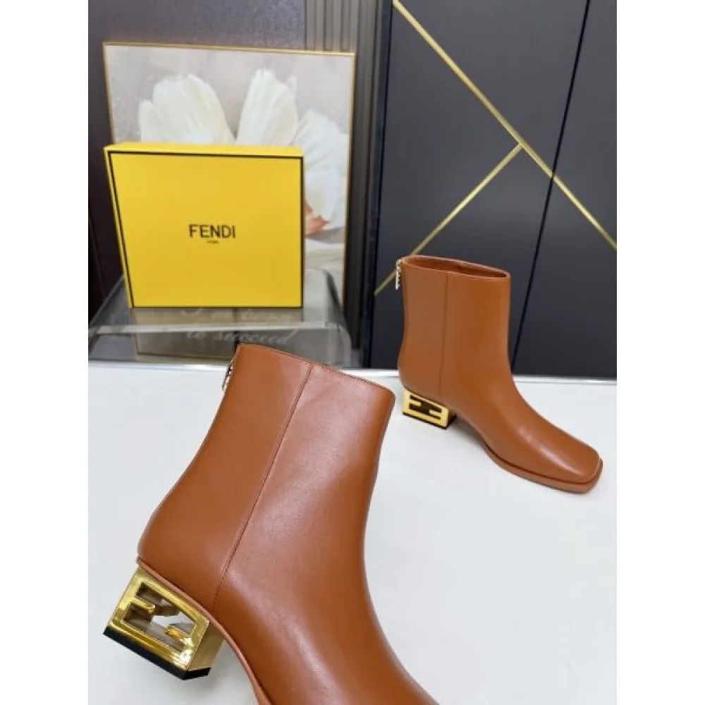 FENDI フェンデイ 2024FW レディース用 ブーツ 今年の冬はこれで決まり 商品画像 8