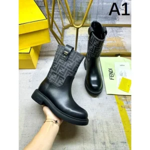 FENDI フェンデイ 2024FW レディース用 ブーツ 最後の秋冬コレクション 商品画像 1