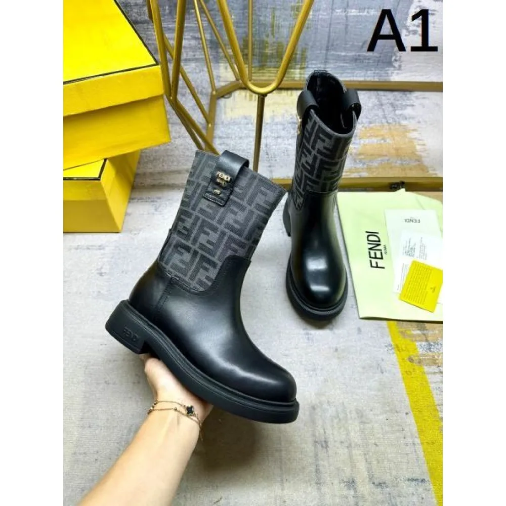FENDI フェンデイ 2024FW レディース用 ブーツ 最後の秋冬コレクション 商品画像 1