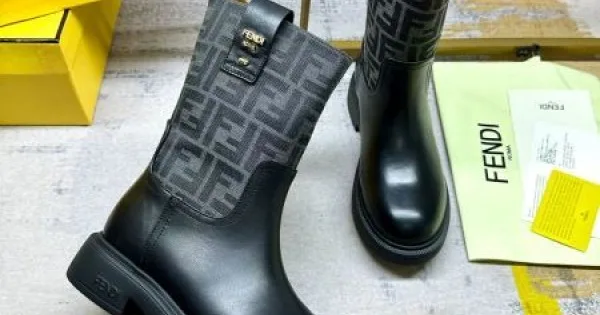 FENDI フェンデイ 2024FW レディース用 ブーツ 最後の秋冬コレクション 商品画像 9