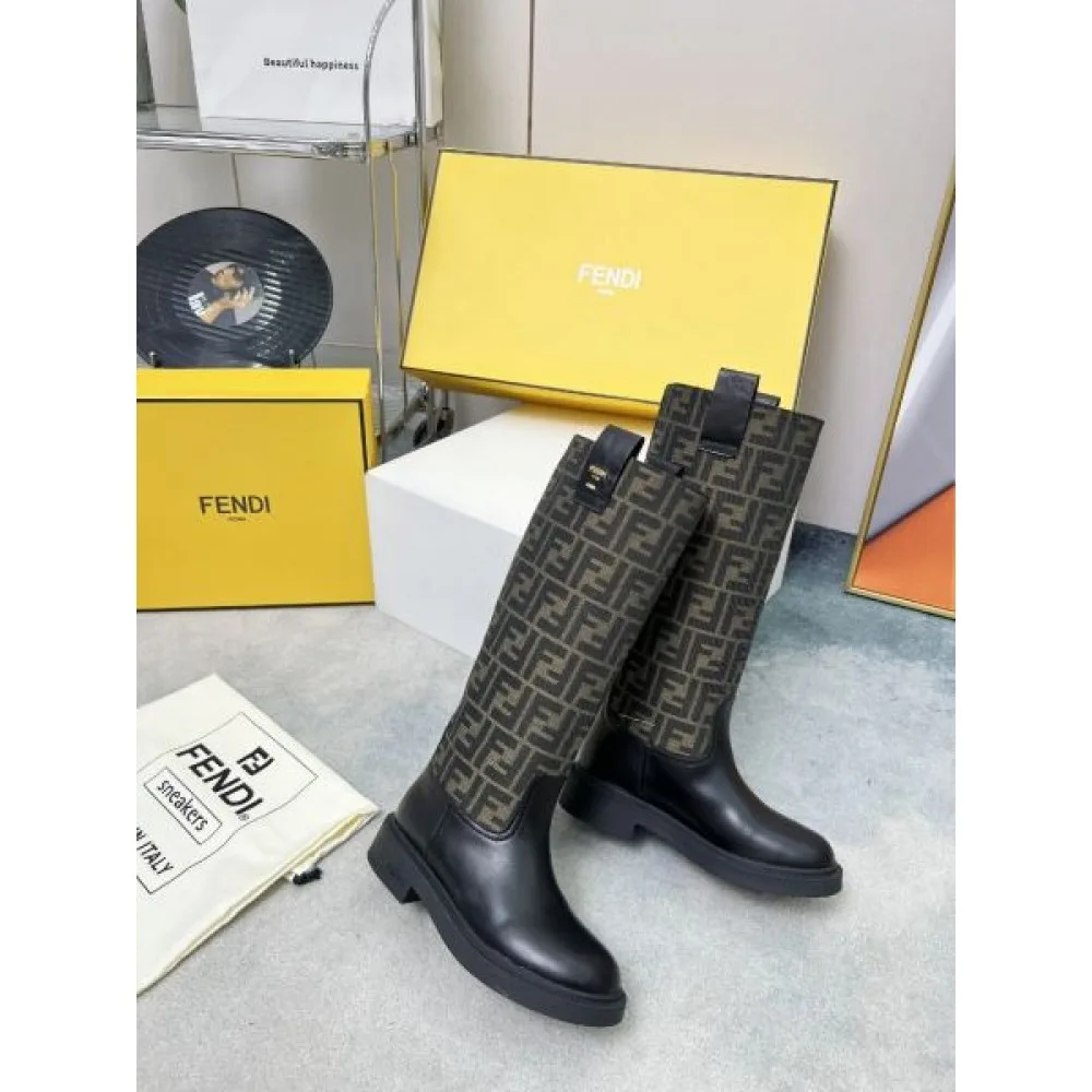 FENDI フェンデイ 2024FW レディース用 ブーツ 抜群なブランドプリント 商品画像 6
