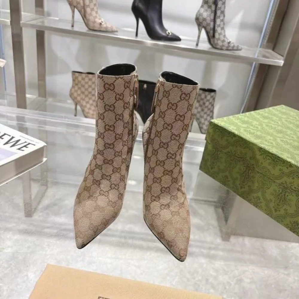 GUCCI グッチ 2024FW レディース用 ブーツ 大人の色気を印象に 商品画像 4