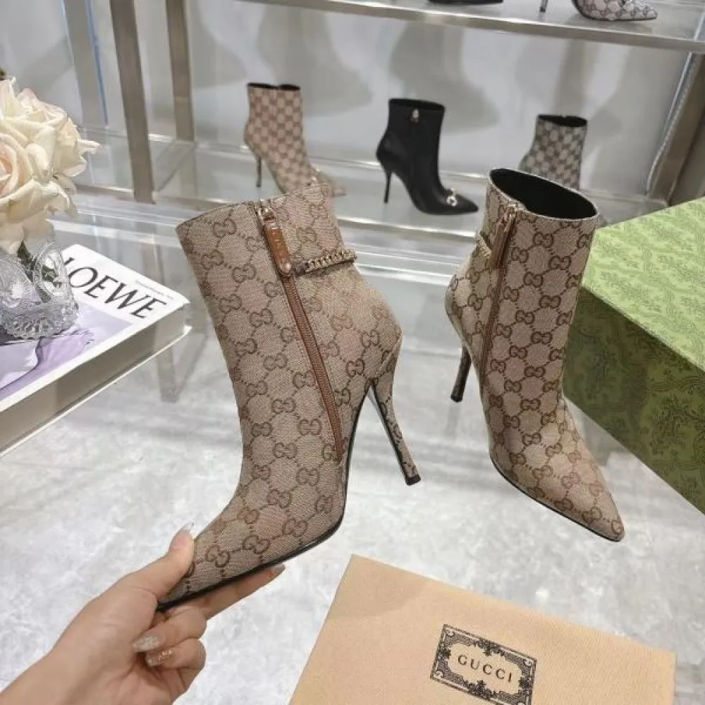 GUCCI グッチ 2024FW レディース用 ブーツ 大人の色気を印象に 商品画像 5