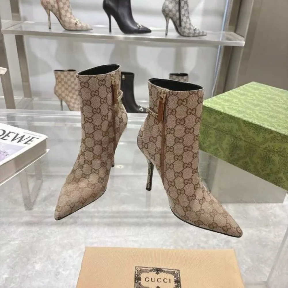 GUCCI グッチ 2024FW レディース用 ブーツ 大人の色気を印象に 商品画像 6