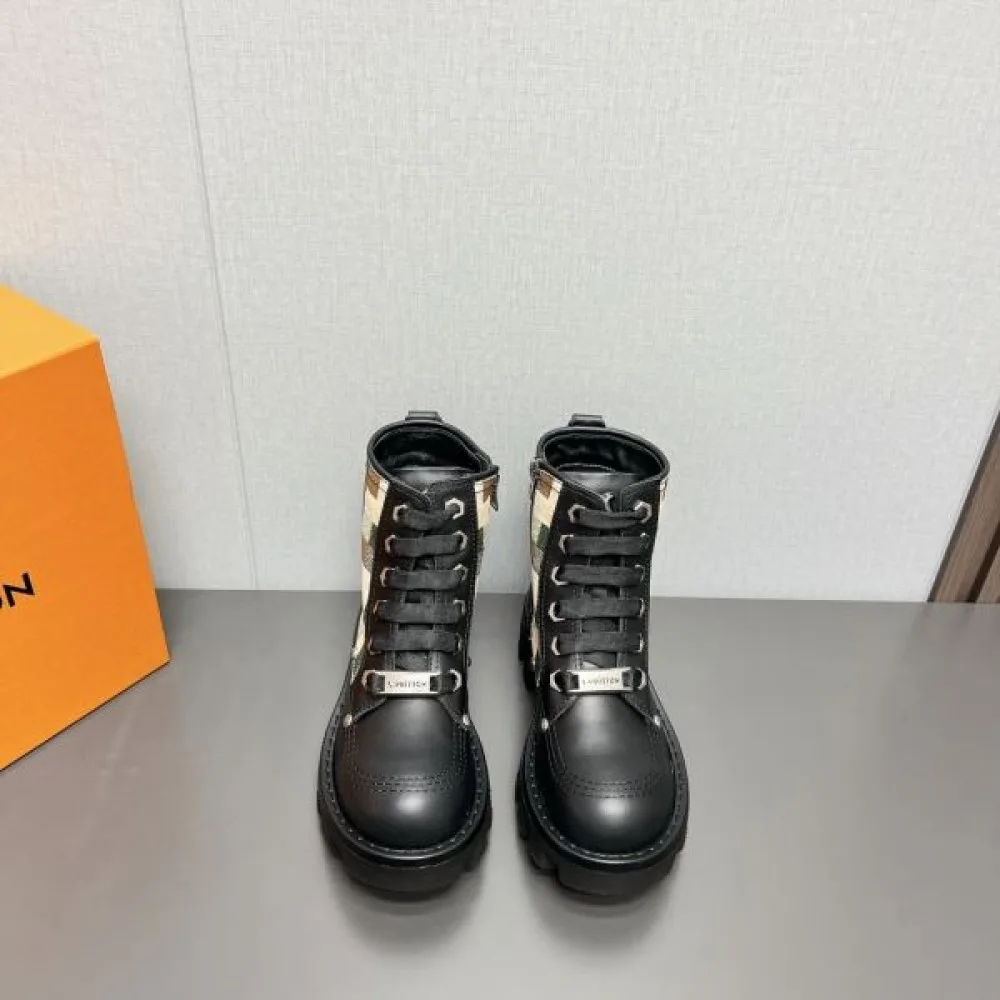 LOUIS VUITTON ルイヴィトン 2024FW レディース用 ブーツ お洒落さん必見 商品画像 1