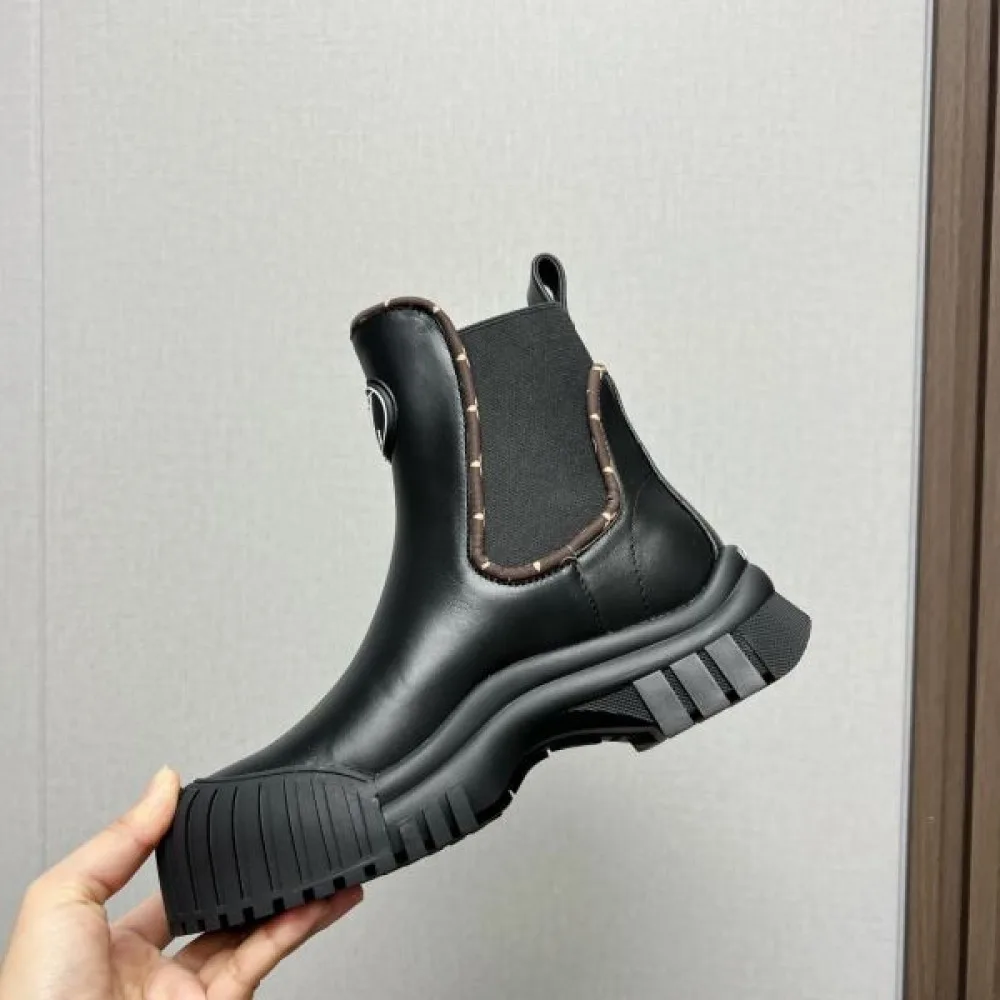 LOUIS VUITTON ルイヴィトン 2024FW レディース用 ブーツ シックな色合い 商品画像 4