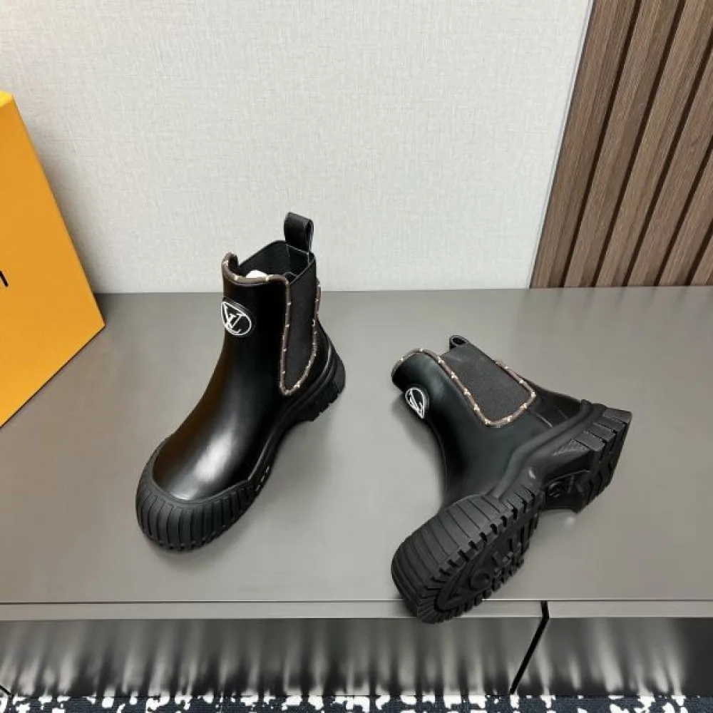 LOUIS VUITTON ルイヴィトン 2024FW レディース用 ブーツ シックな色合い 商品画像 7